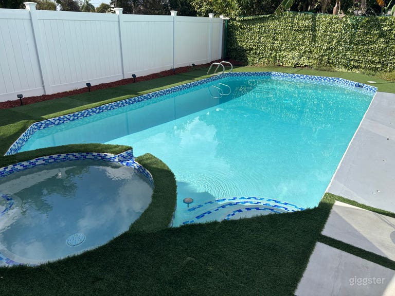  Pool- Backyard Oasis  