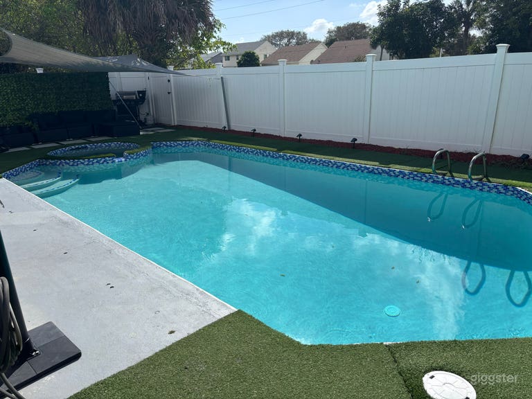  Pool- Backyard Oasis  