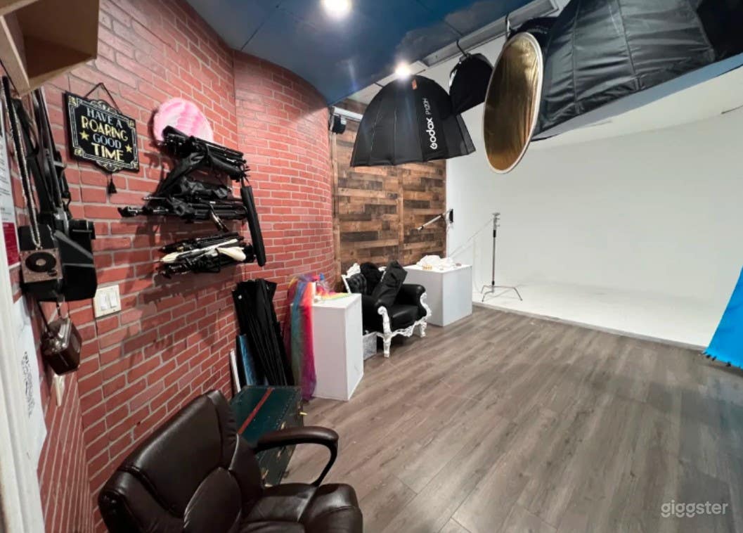 Infinity Room for Photoshoots in Lyndhurst Photo 3