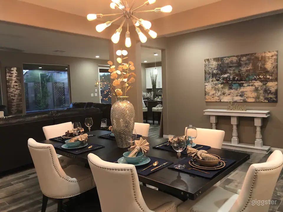 MODERN, LUXURY, NEW BUILD -  $750K Home  Photo 1