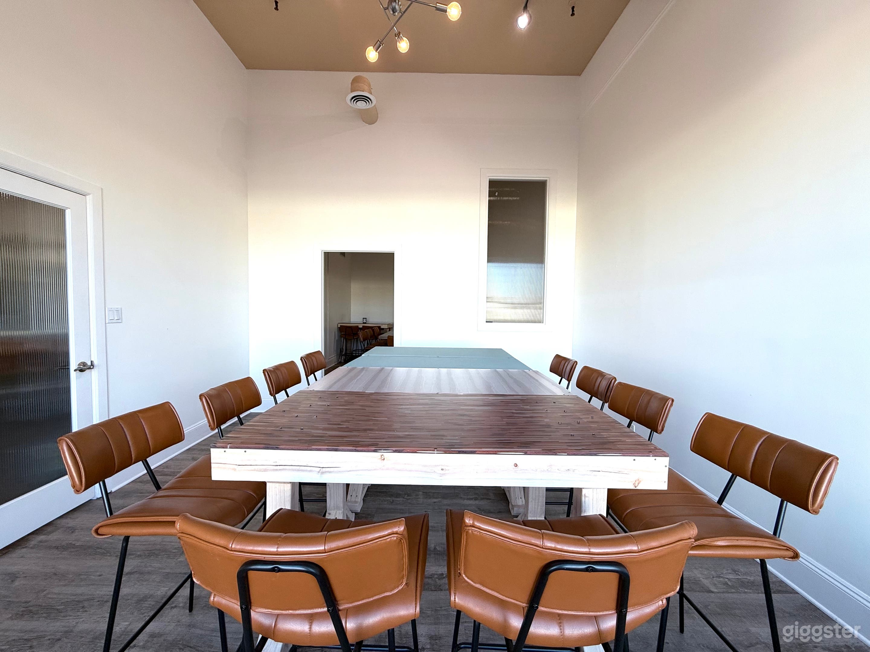 Daylit Meeting Room with High Ceilings Photo 2