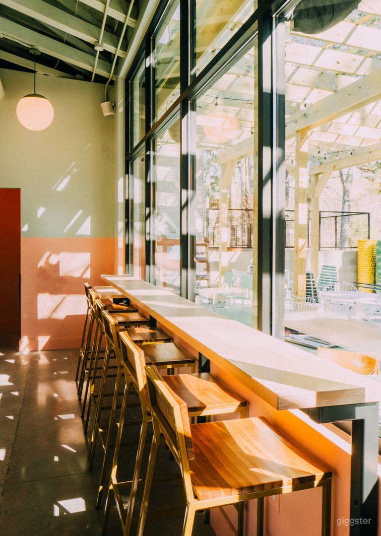  Bright & Stylish Buckhead Space 