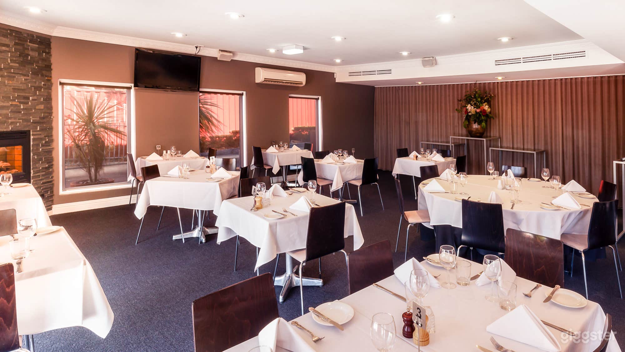 The Guards Room Photo 1