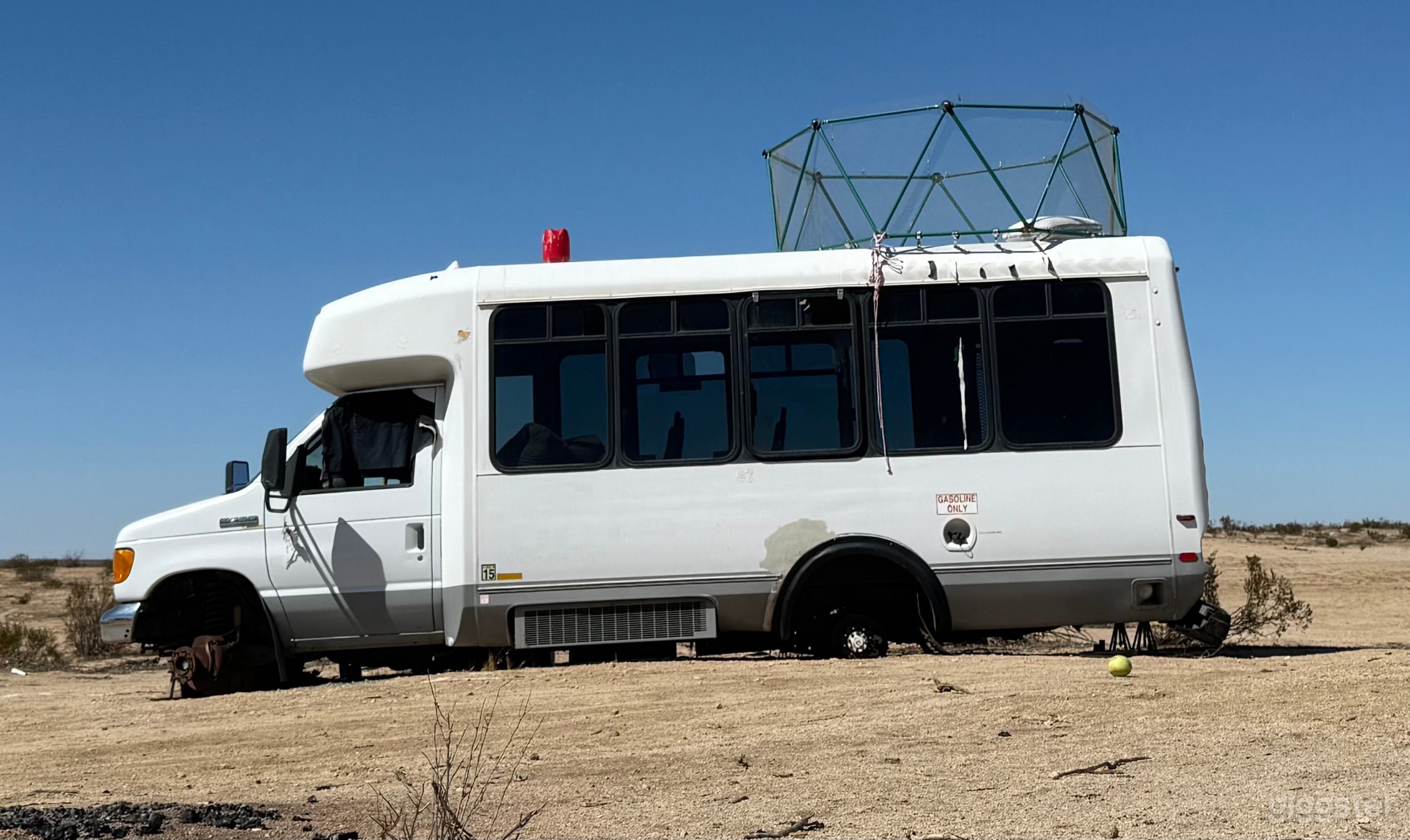 Abandoned Horror Bus – 40 Acre Desert  (Lancaster) Photo 1