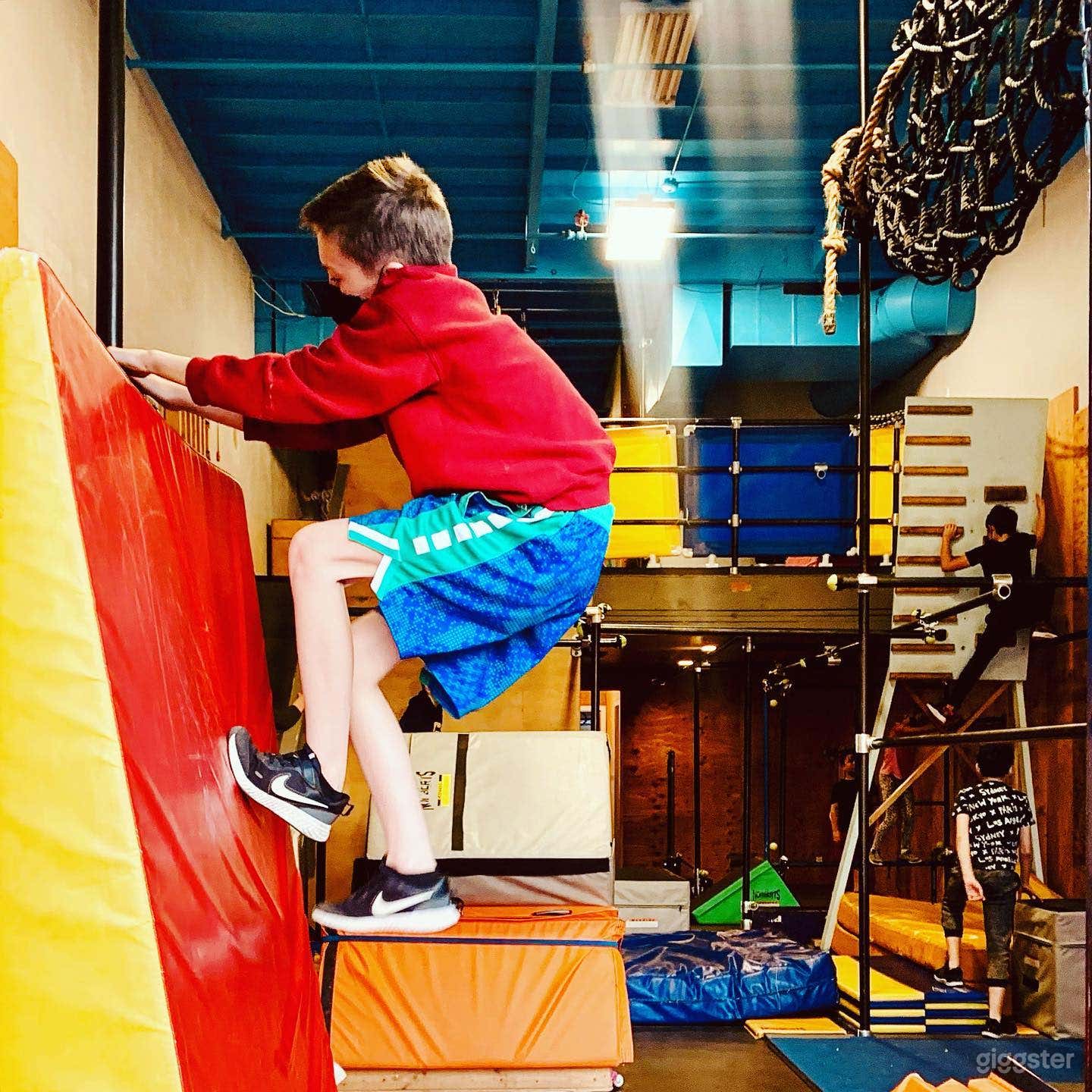 Corte Madera - Parkour Space Photo 3