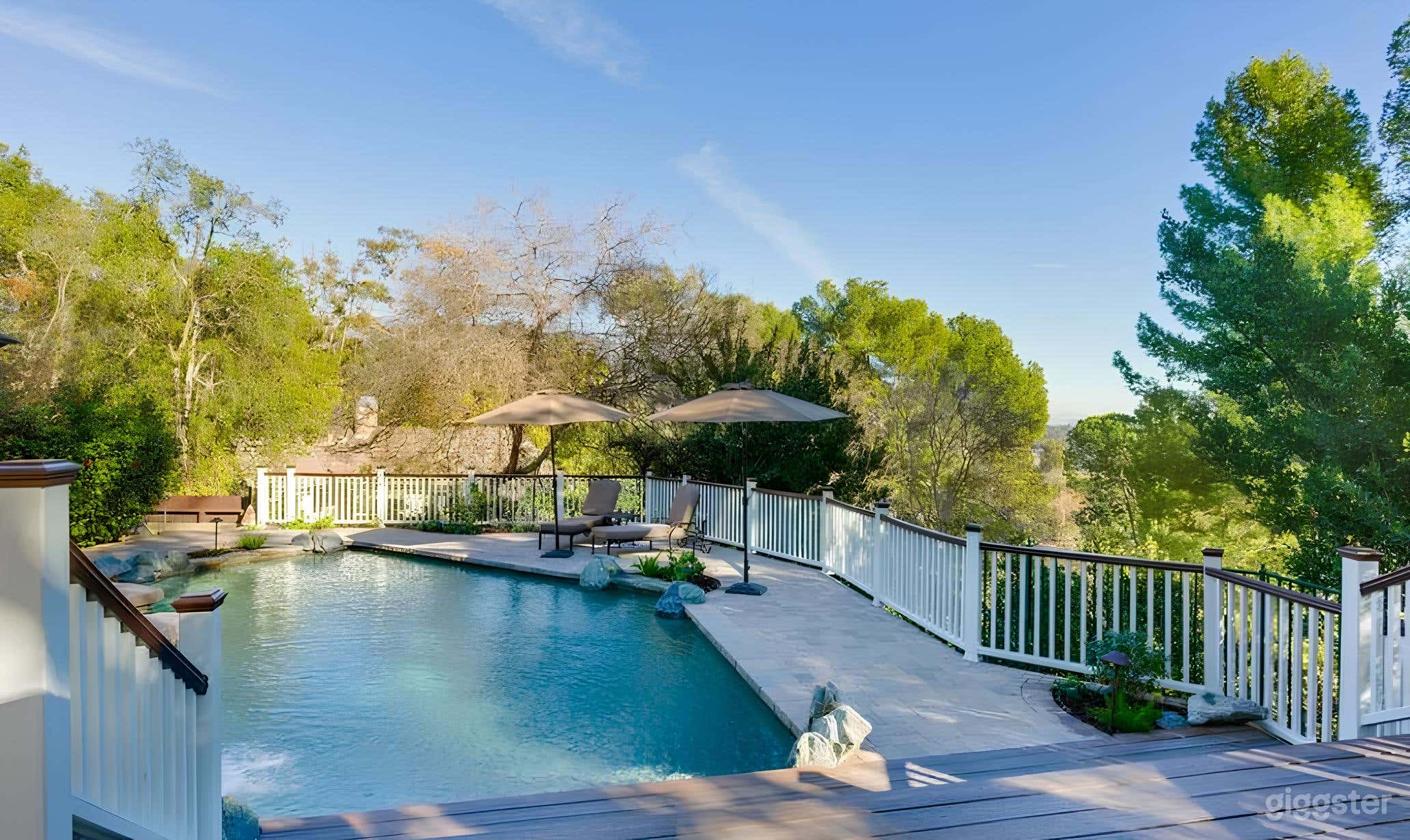 Ranch Cottage with Views of Mountain and Rosebowl Photo 2