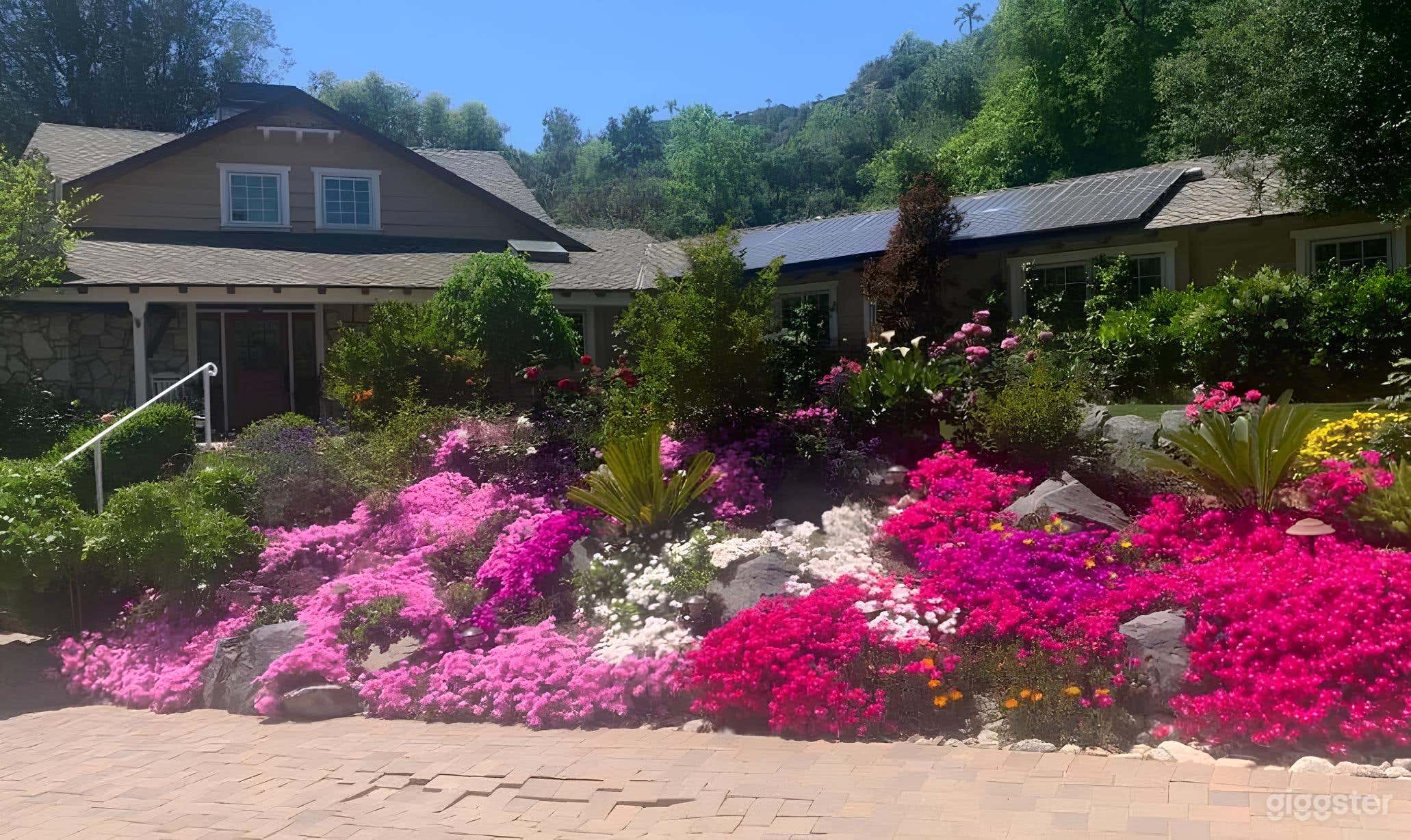 Ranch Cottage with Views of Mountain and Rosebowl Photo 4