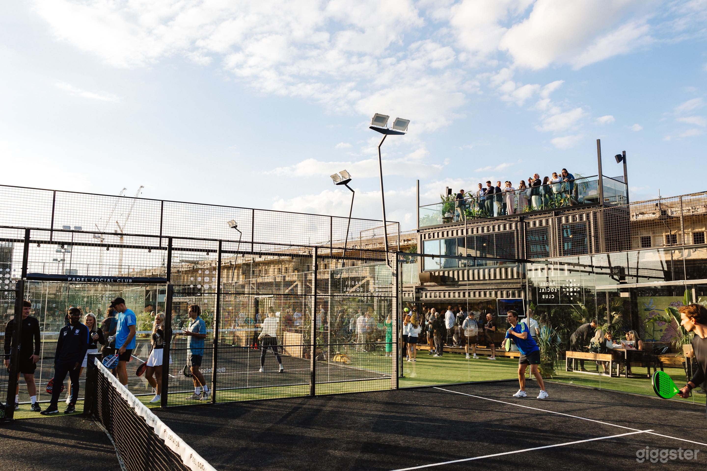 Premium Padel Club & Corporate Event Venue Indoor/Outdoor Photo 1