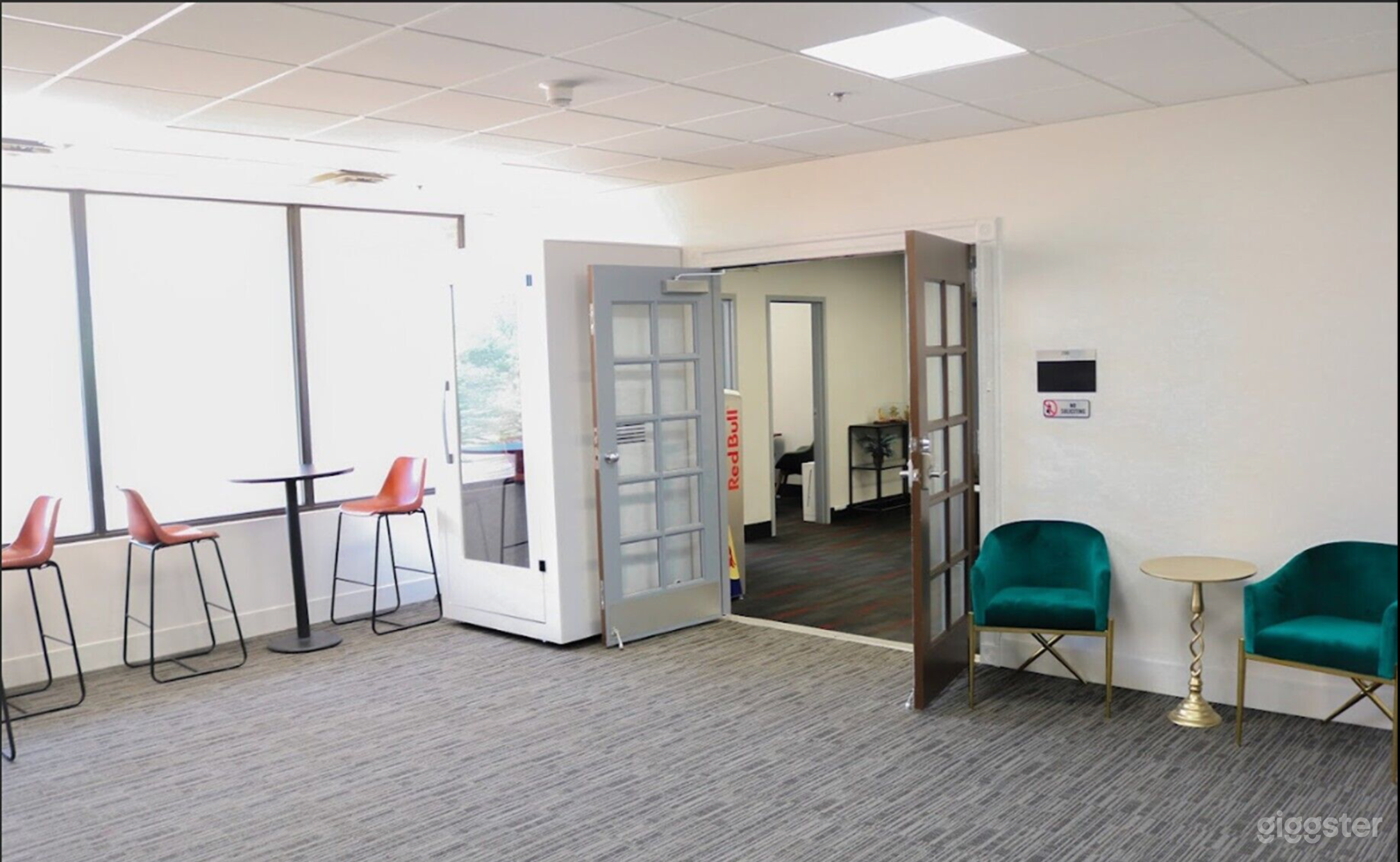 Spacious Conference Room Photo 1