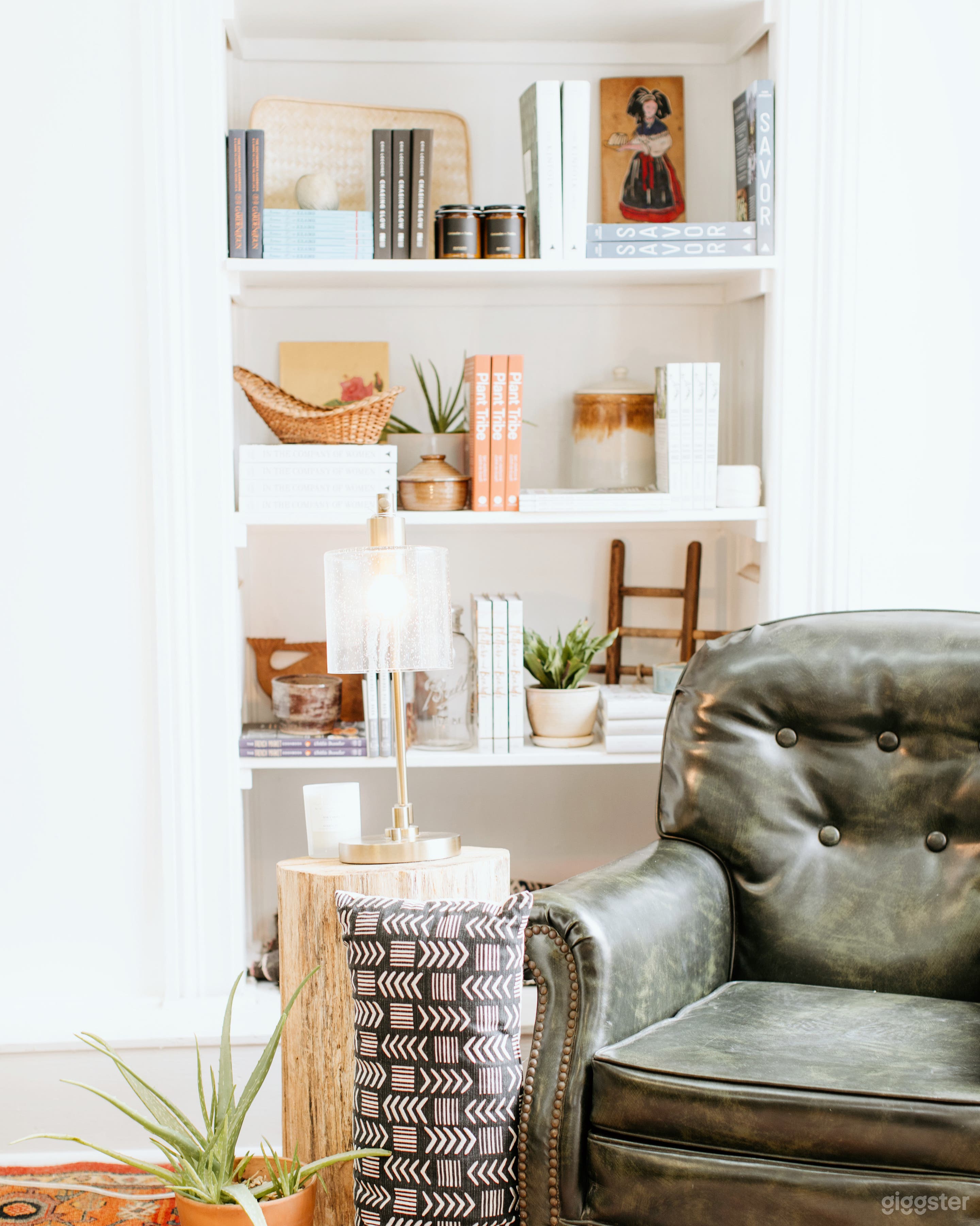 Minimalist Main St. Retail Space in Newnan, GA  Photo 3