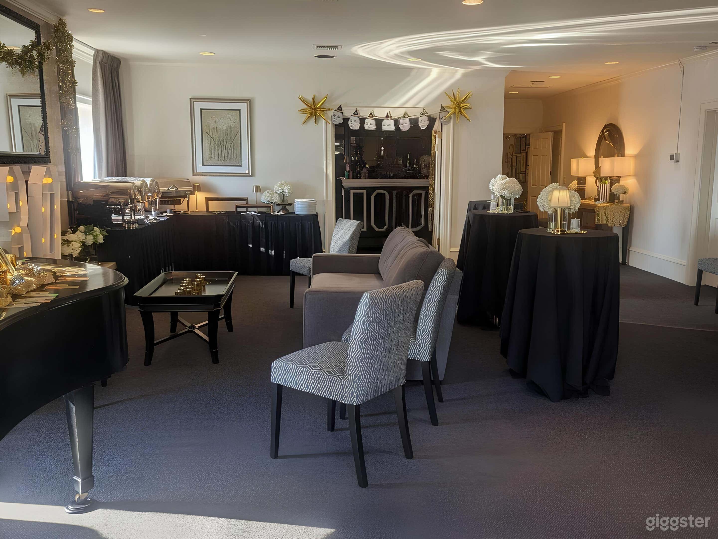 The Sky-Level Penthouse with Panoramic Views Photo 3