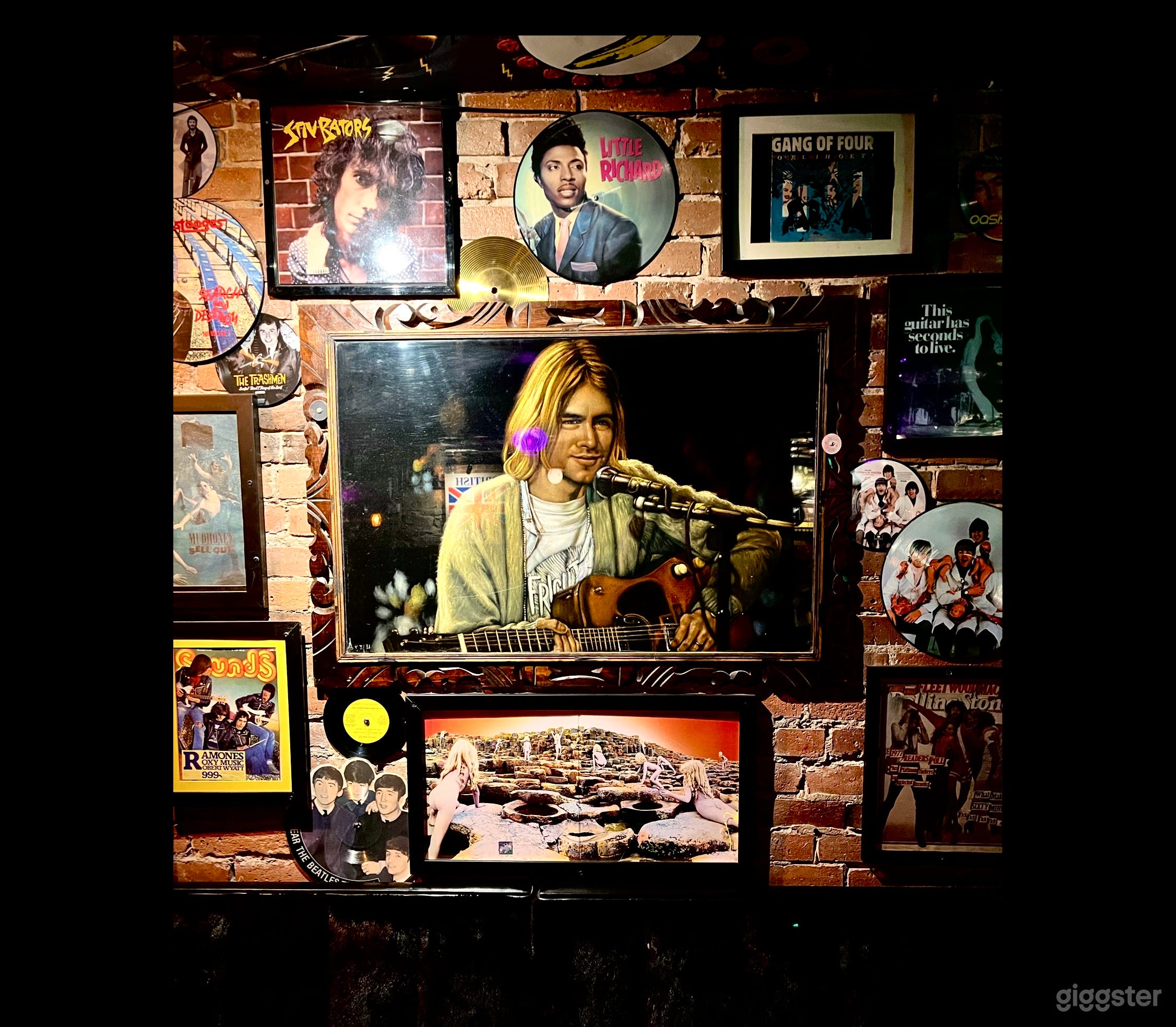 Historic Seattle Rock N Roll Bar / Event Space Photo 3