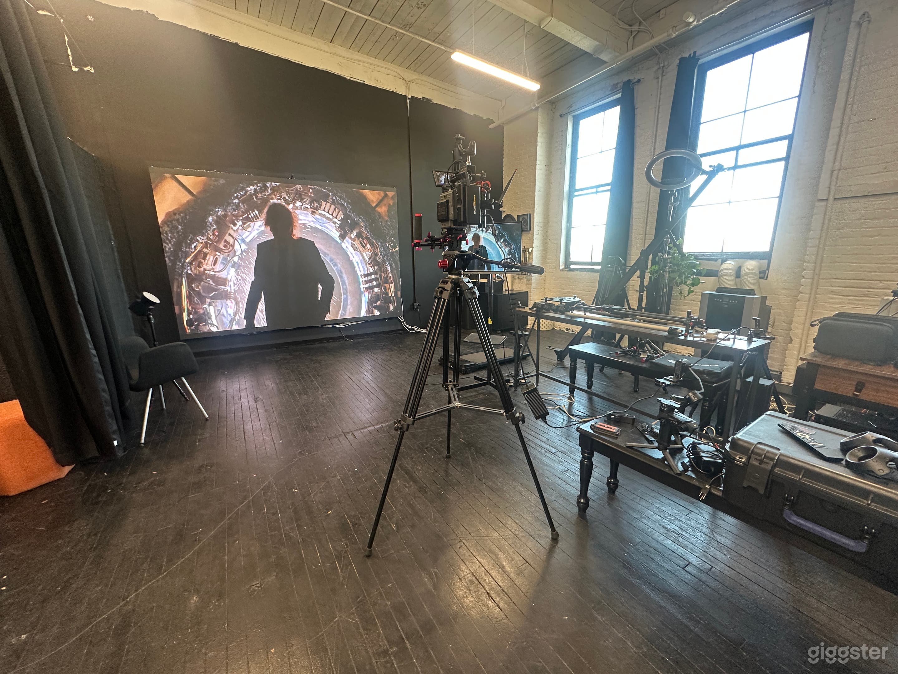 LED Wall Vídeo Production Studio Near NYC Photo 2