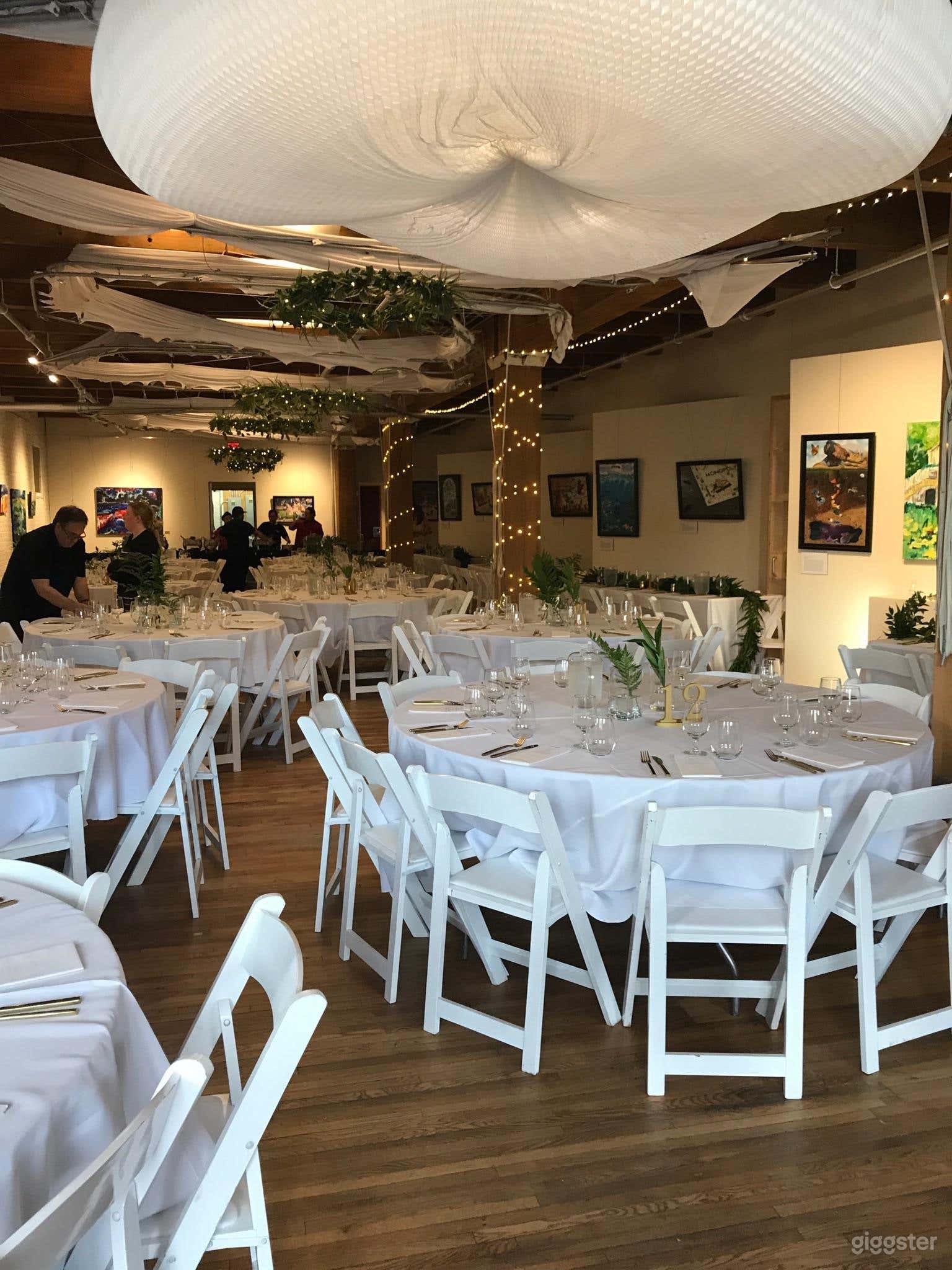 Rustic and Modern Event Space in Minneapolis Photo 3