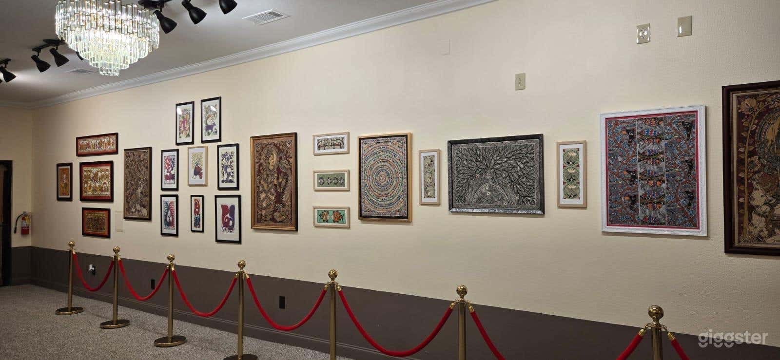 Elegant Art Gallery &amp; Creative Studio in Frisco Downtown Photo 3