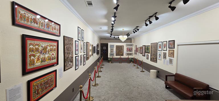  Elegant Art Gallery & Creative Studio in Frisco Downtown 
