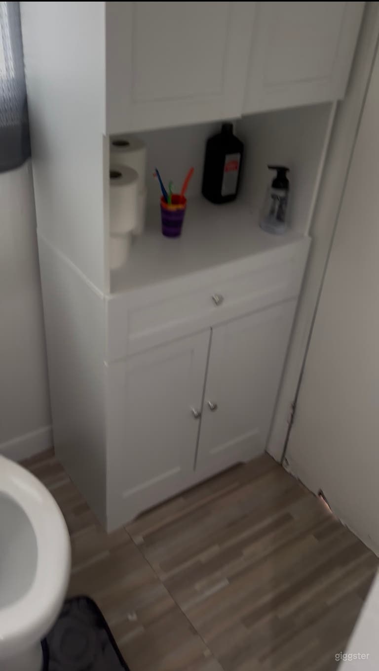  Large Backyard with private bathroom 