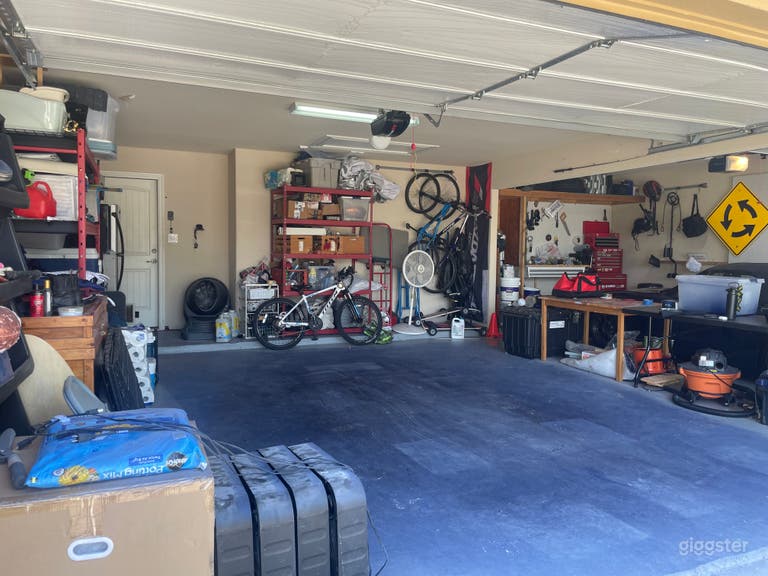  3 car garage 