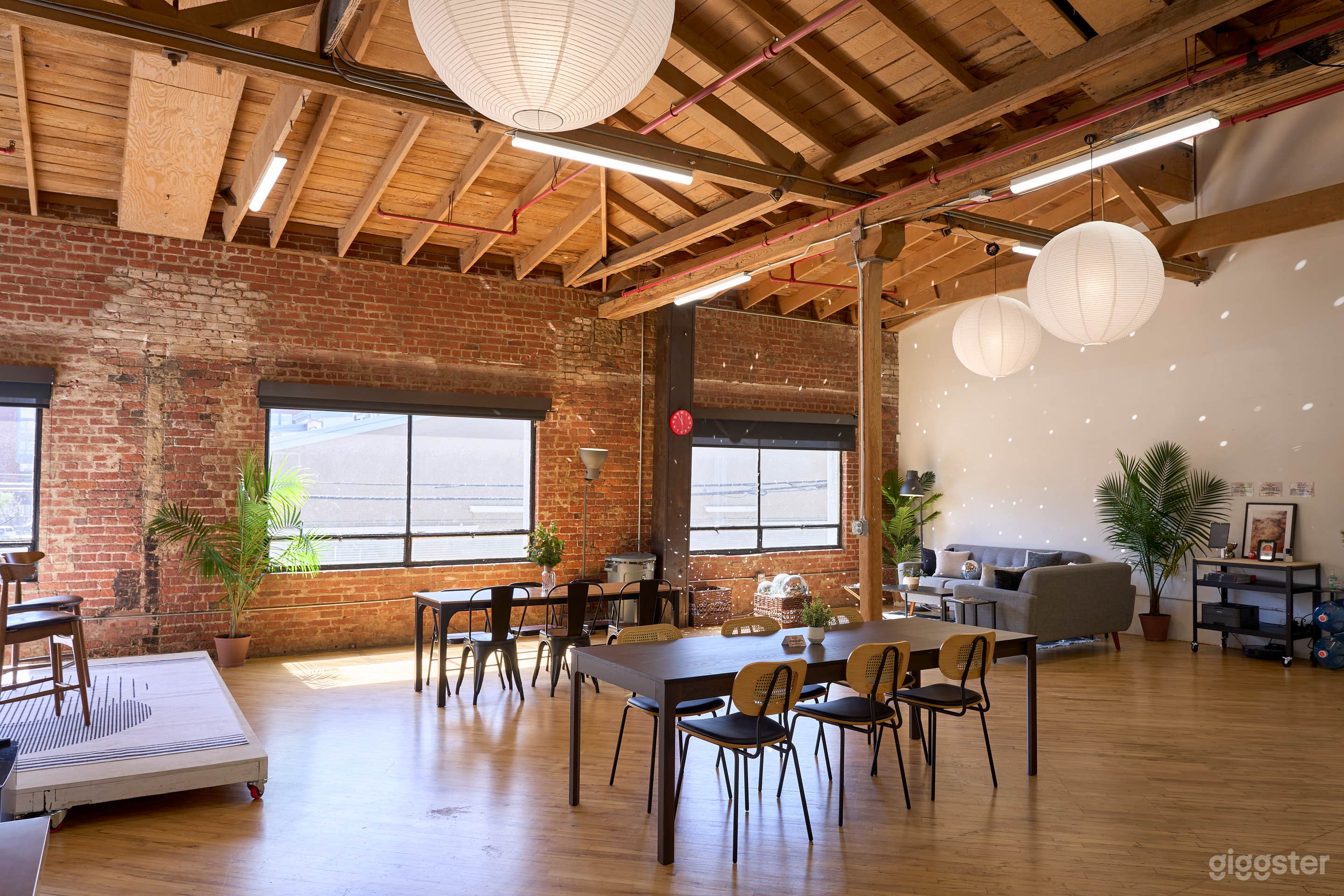 Spacious Arts District Creative Studio Space Photo 2