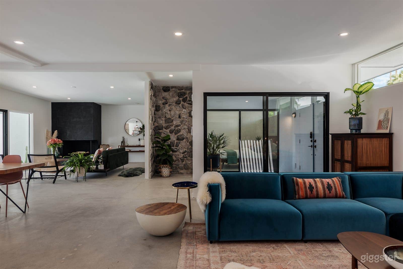 Mid Century Modern Gem Photo 2