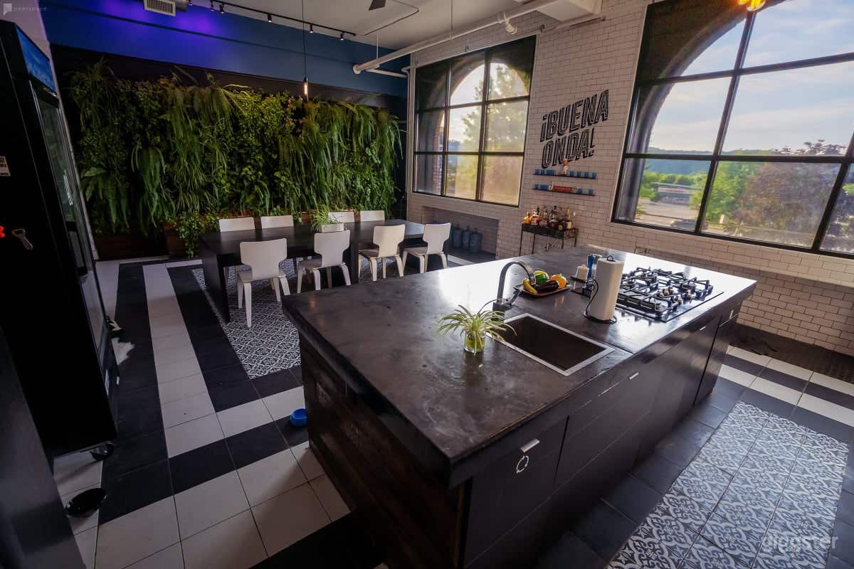 Unique Production Space with Full Kitchen  Photo 1