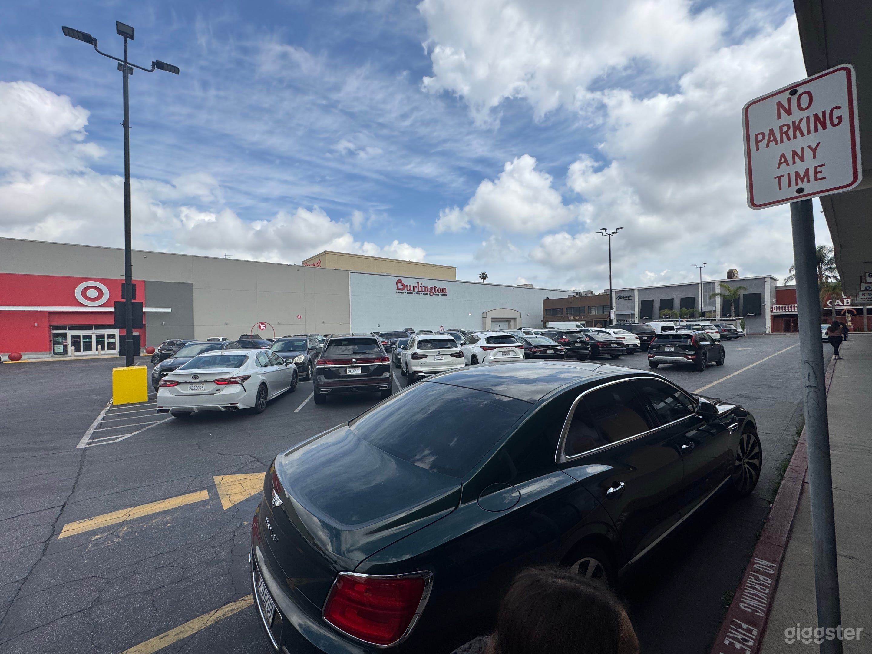 One-of-a-Kind Vintage Office Space for Filming! Photo 4