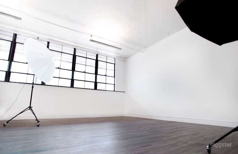  Beautiful Photography/Videography Studio 