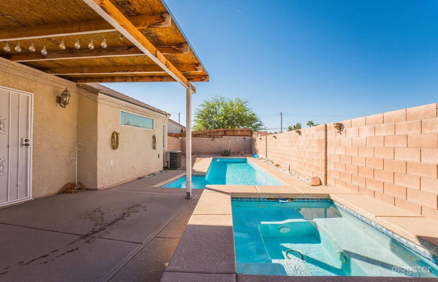 Open &amp; Airy House w/ Pool in N. Vegas Photo 2