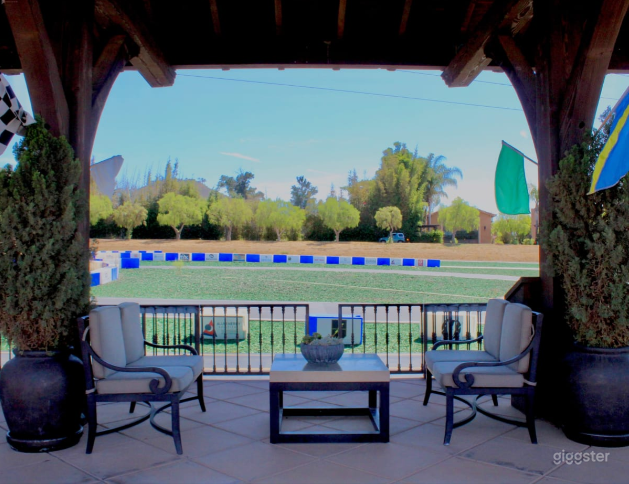 Race Track- private, spacious, luxury Photo 2