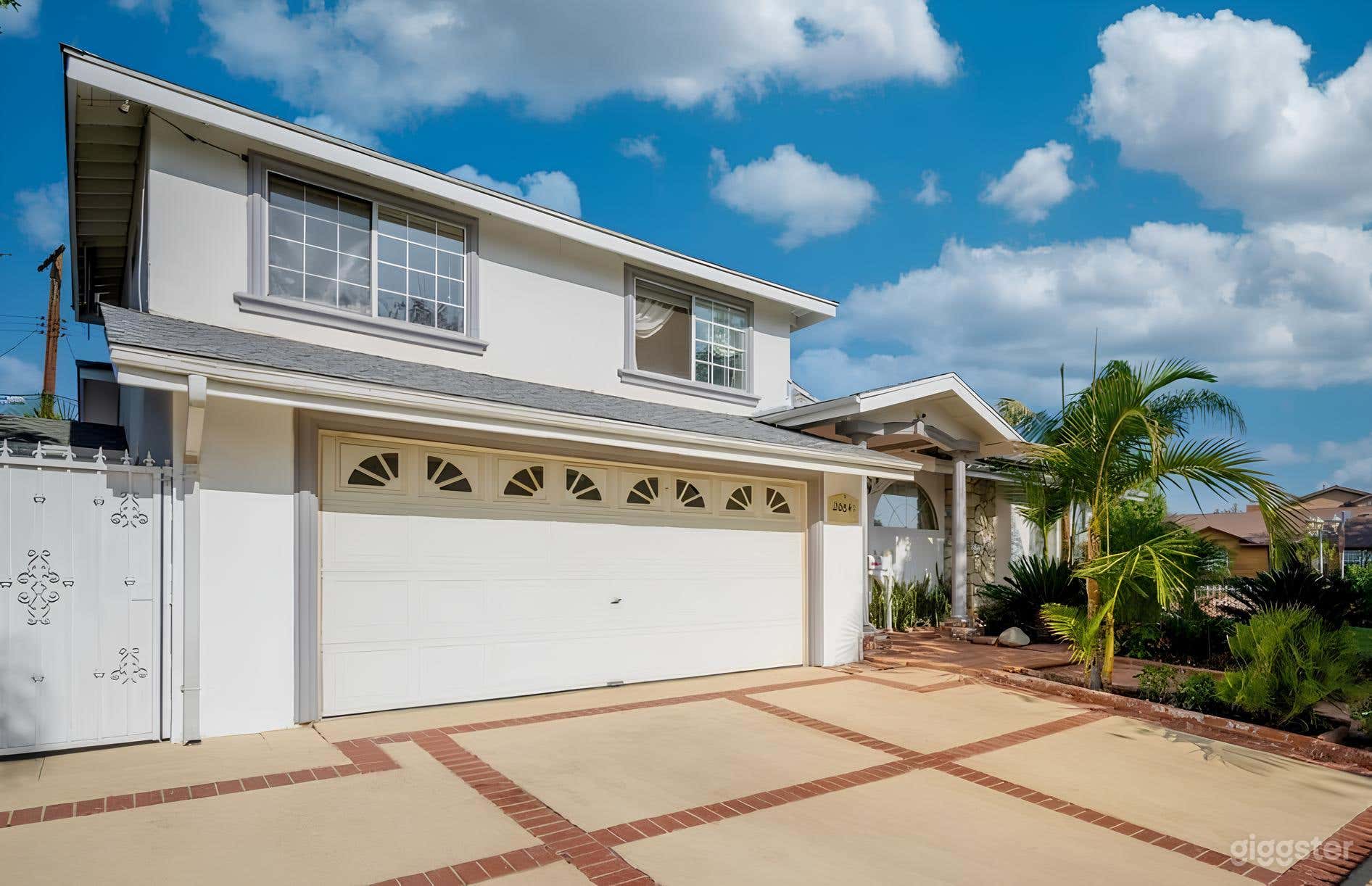 Beautiful 4BR Winnetka Home Photo 3