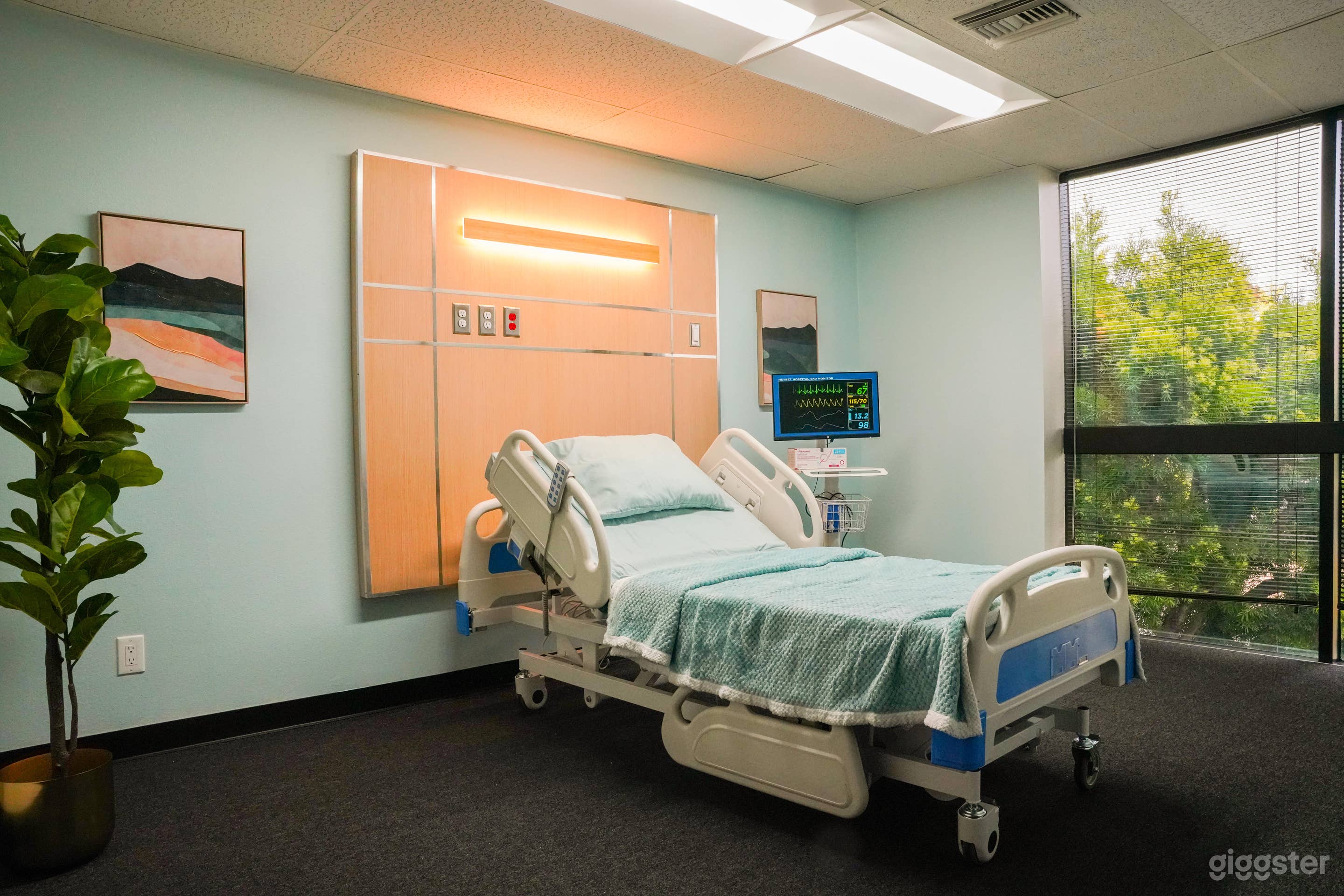 Hospital Standing Set, Hospital Room near DTLA Photo 1