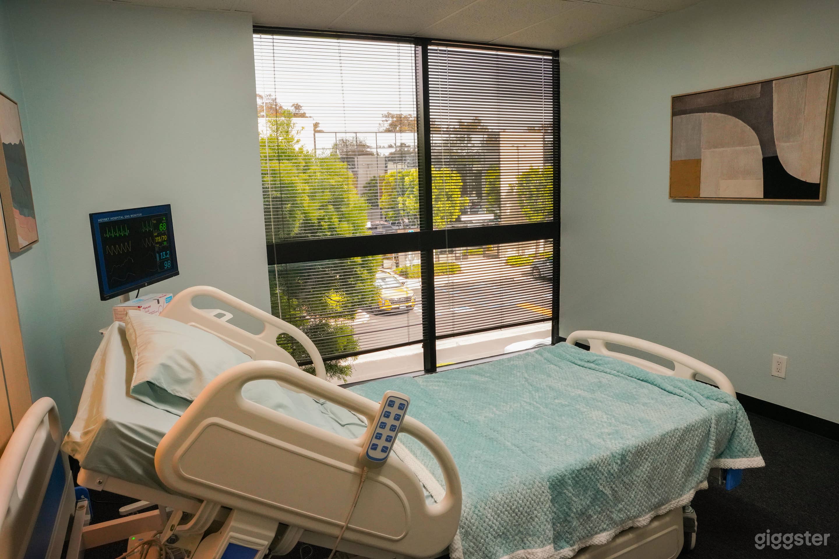 Hospital Standing Set, Hospital Room near DTLA Photo 3