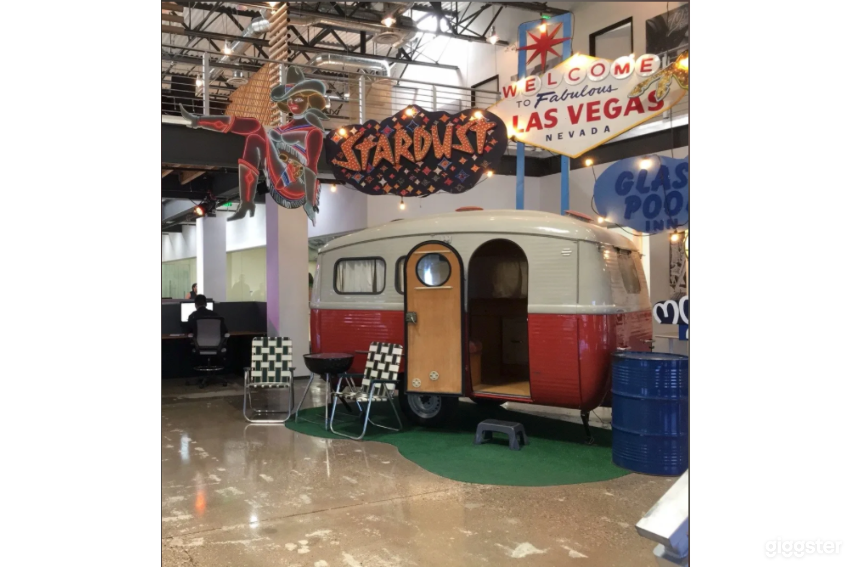 David Saxe Productions Neon Trailer Lounge