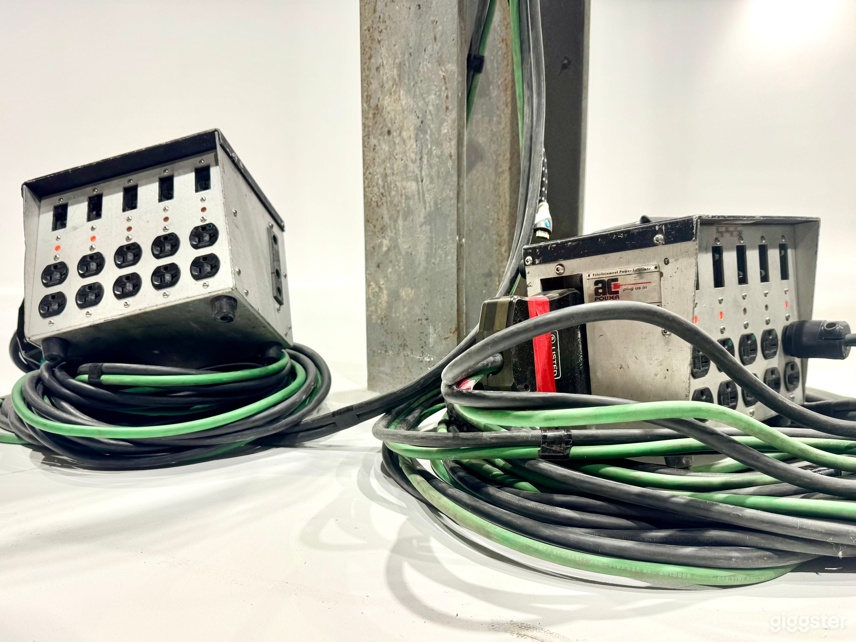 Large Production Studio- Form + Function Photo 4