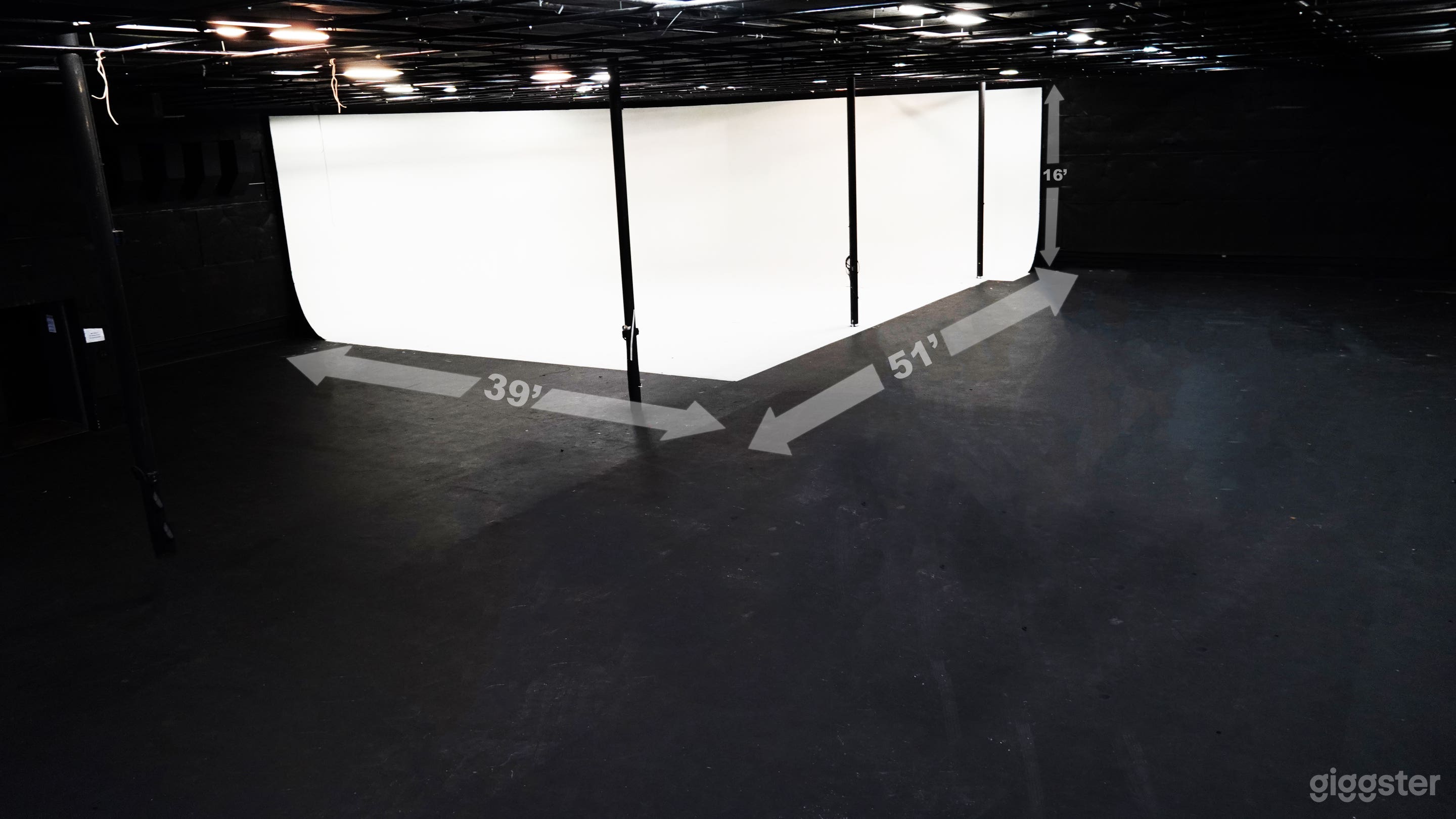 Stage A - White CYC Photo 1