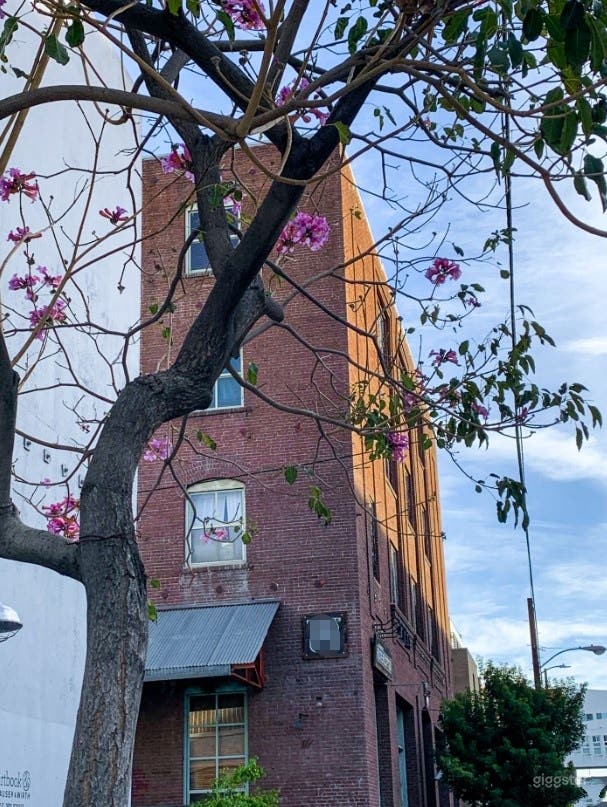 Arts District Restaurant-Bar-Cafe in an Industrial Brick Warehouse Photo 1