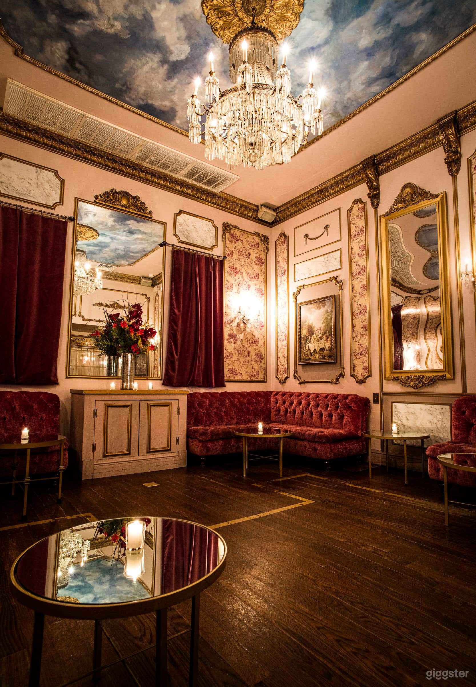 The Marie Antoinette Room Photo 3