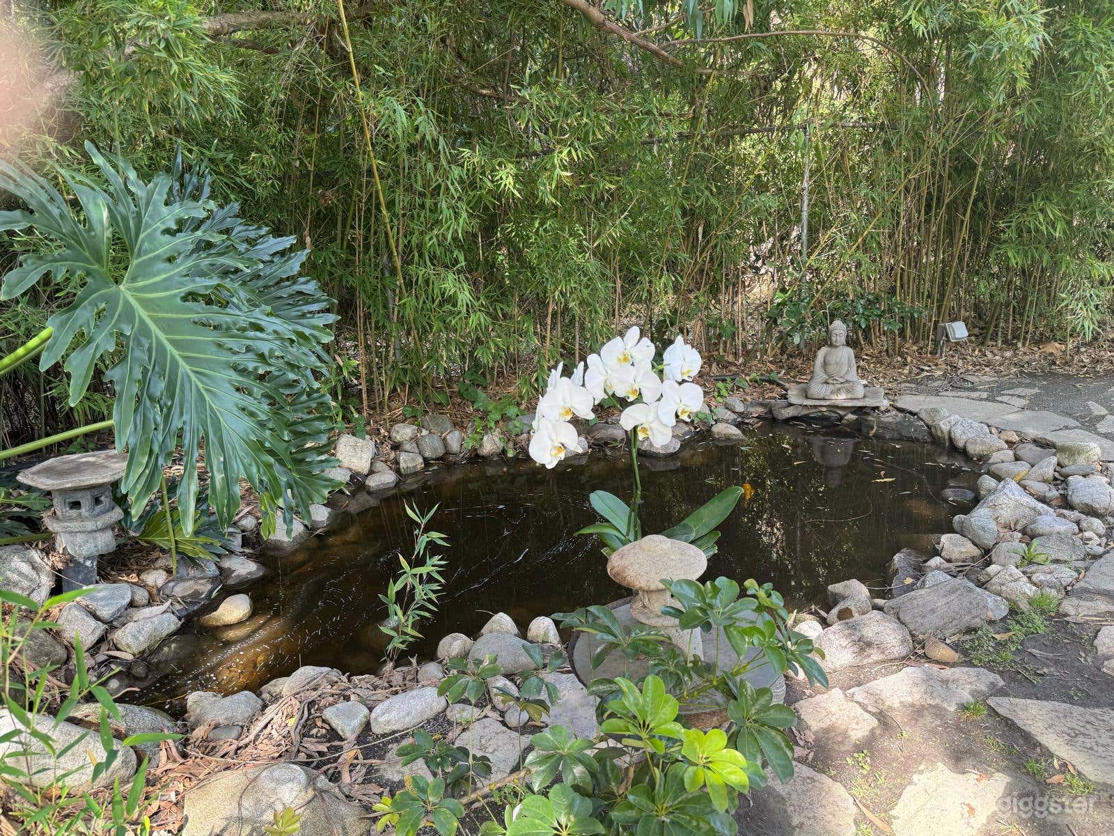 Large &amp; Upscale Pool Backyard in the heart of Cheviot Hills Photo 4