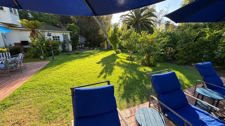  Large & Upscale Pool Backyard in the heart of Cheviot Hills 
