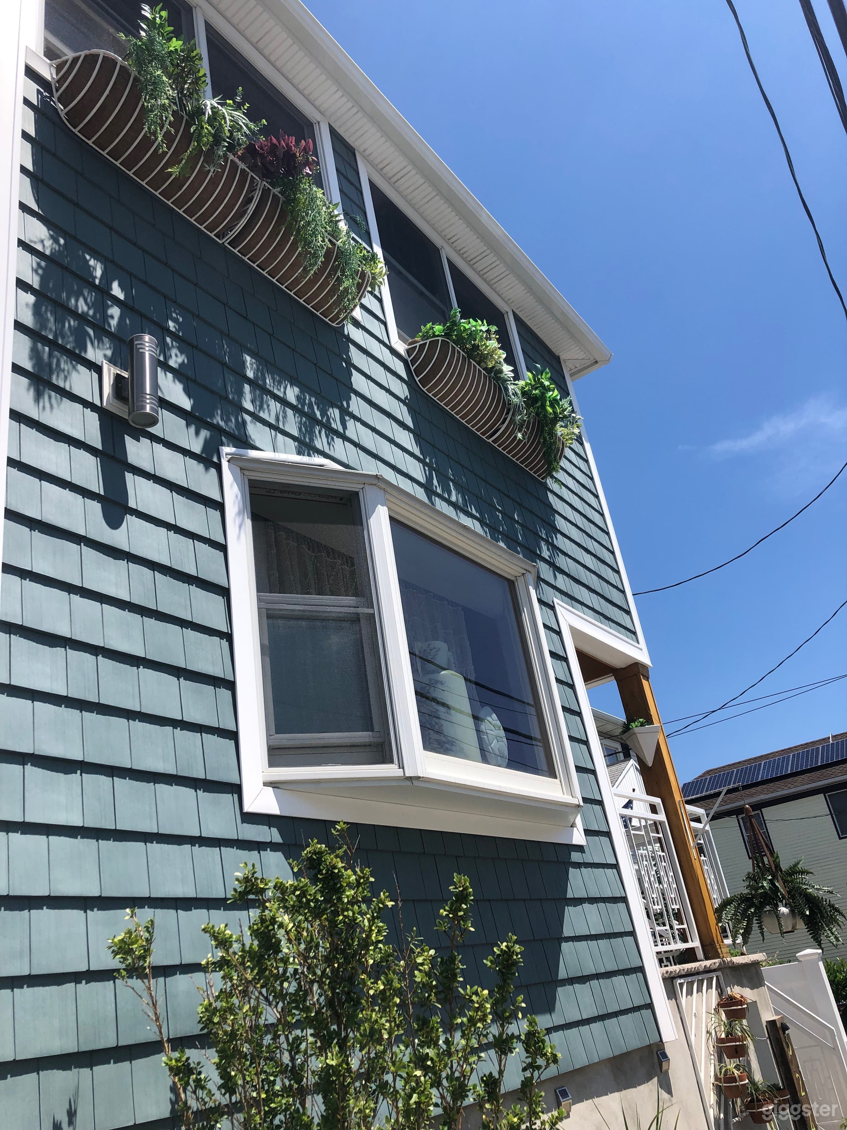 Colorful Bay House Photo 4