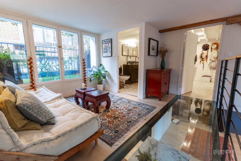  Bright & well-decorated Parisian loft 