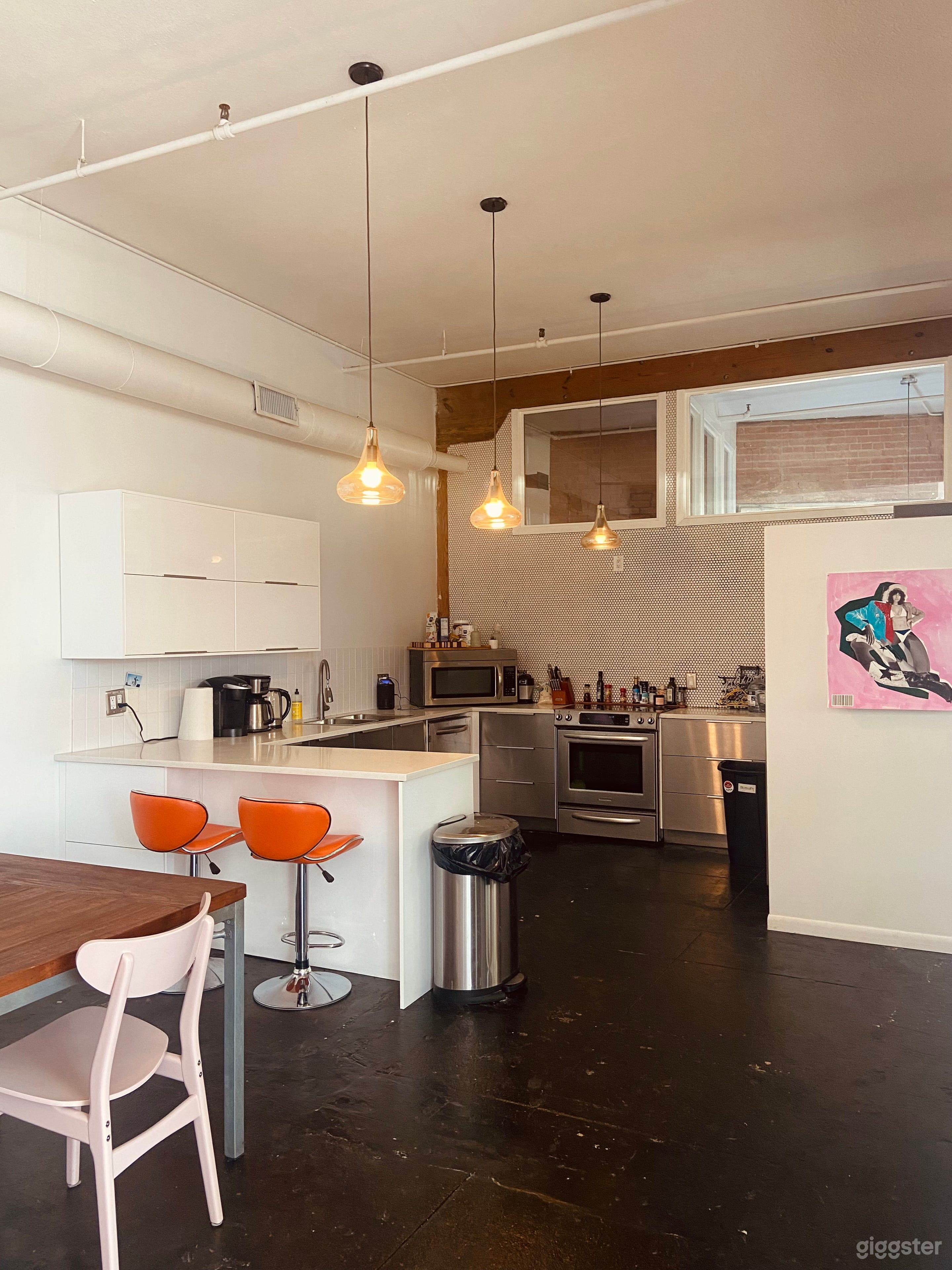 Dallas Daylight Photo Studio with Cyclorama Photo 4