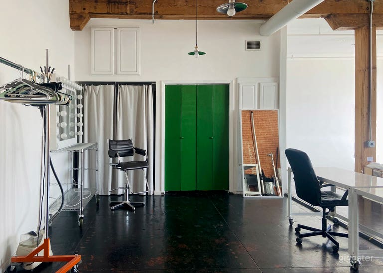  Natural Light Studio near downtown Dallas 