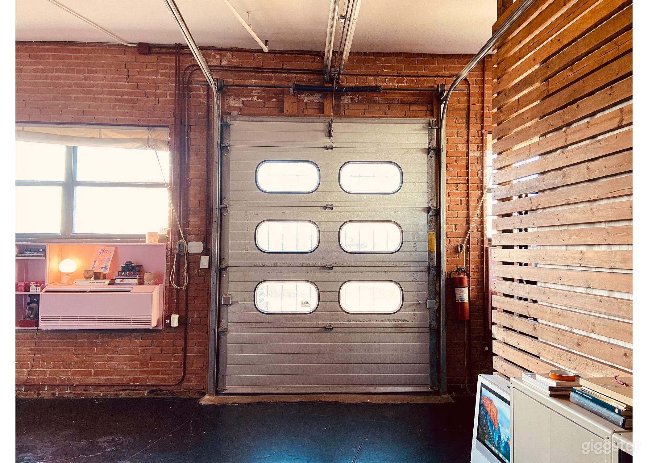 Dallas Daylight Photo Studio with Cyclorama Photo 3