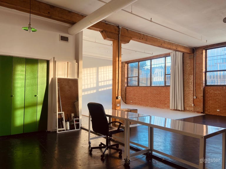  Natural Light Studio near downtown Dallas 