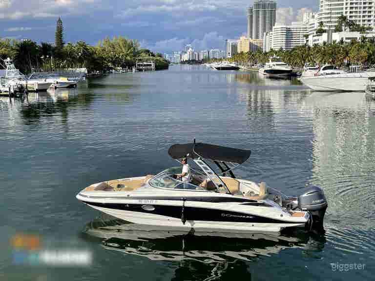 CROWNLINE E 26XS Boat 
