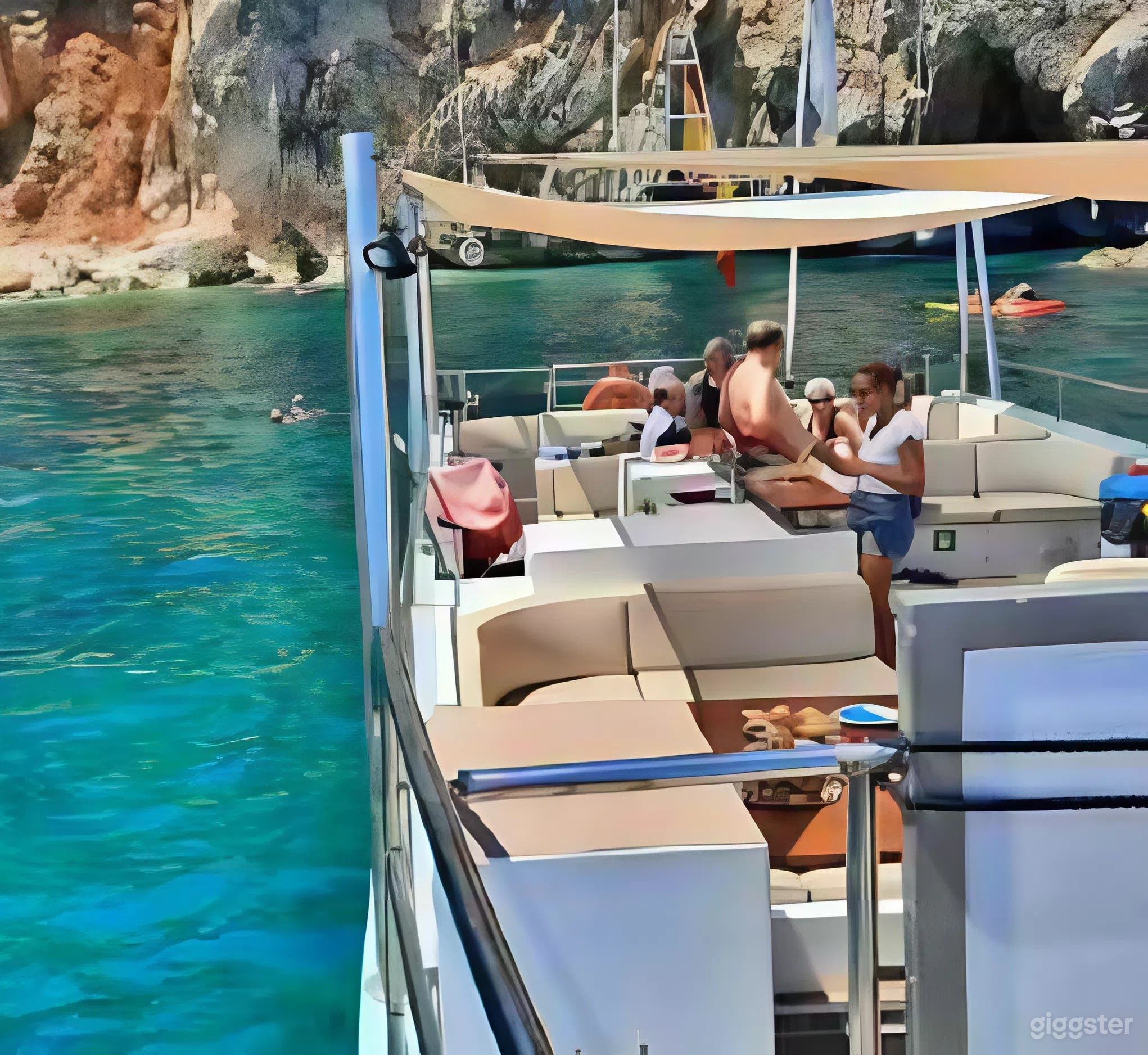 Ficha Barco Serenity Foto 3