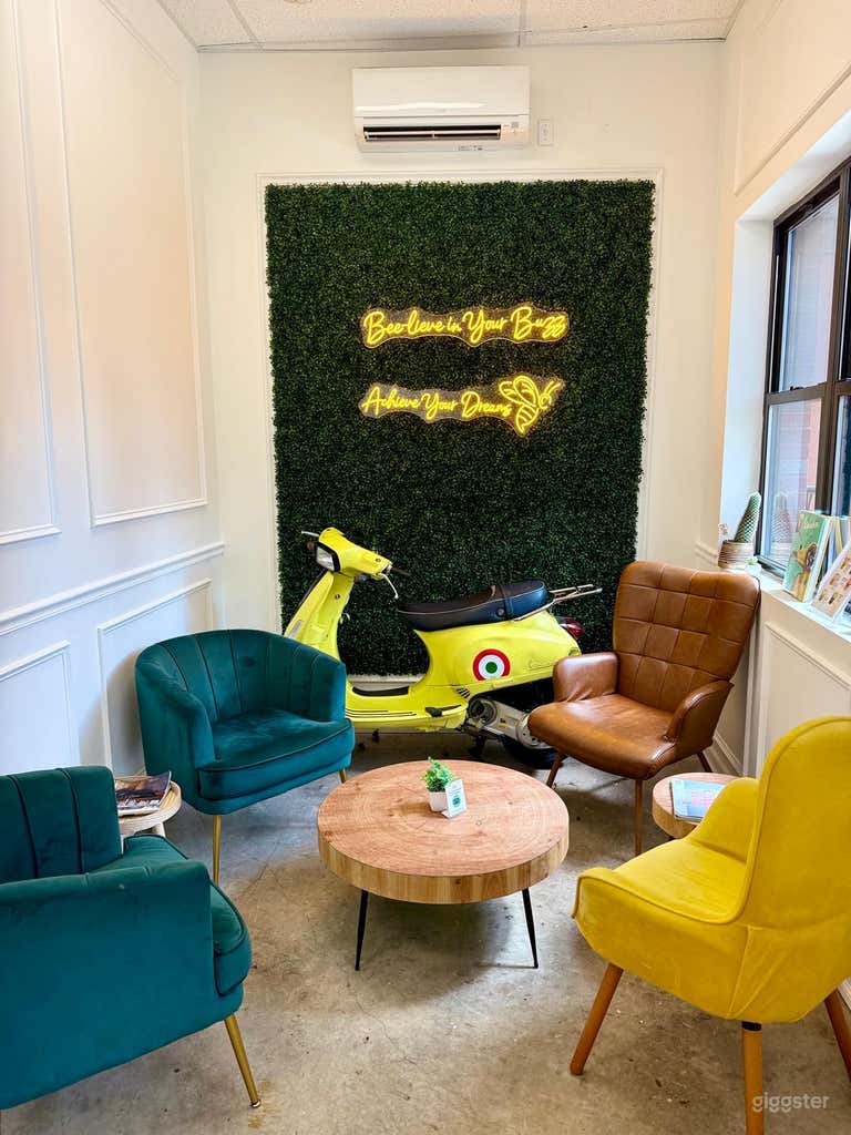  Chic Café Studio | Film & Event Space 