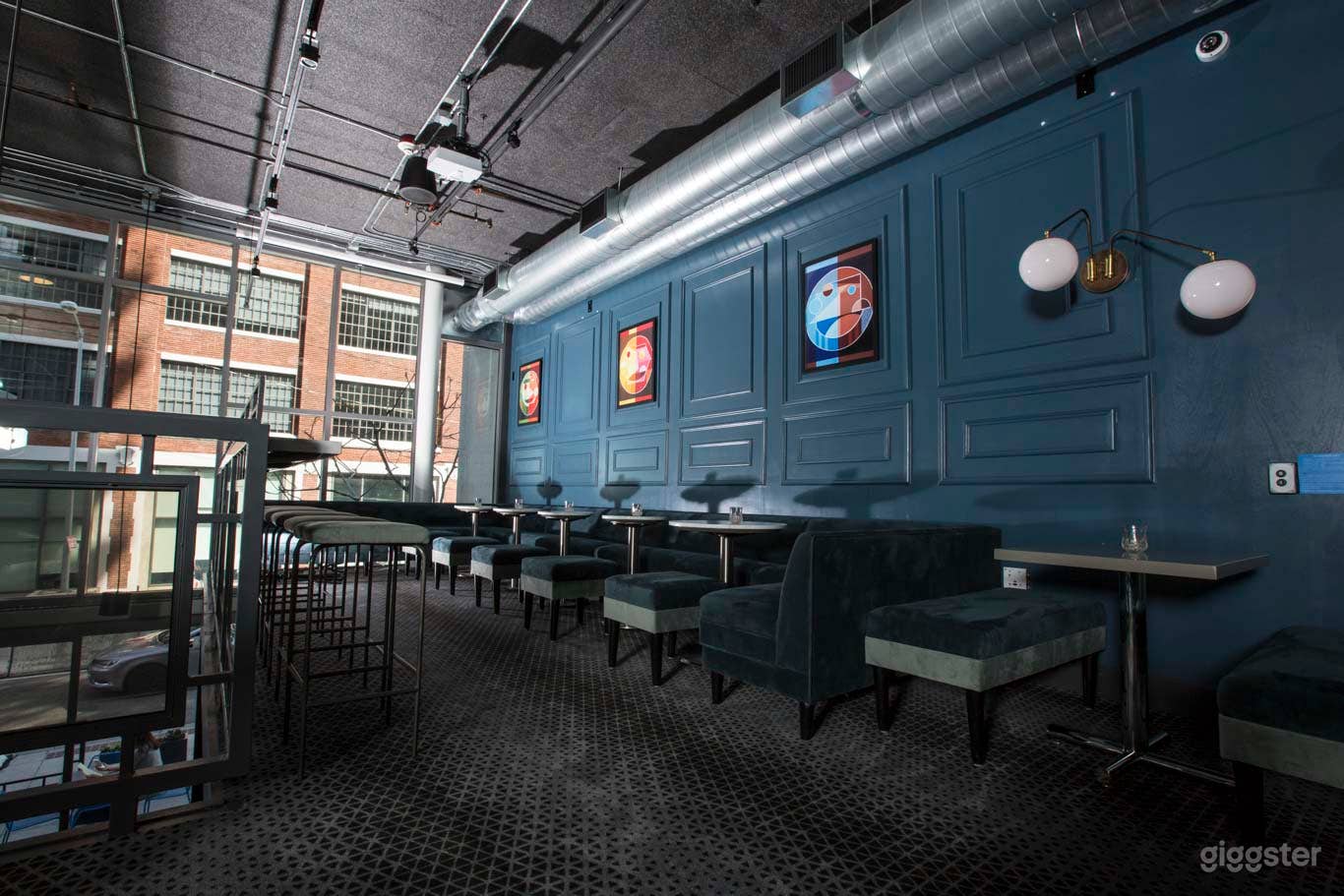 AWARD WINNING EVENTS, NEIGHBORHOOD BAR GEM (Entire Venue Rental) Photo 2