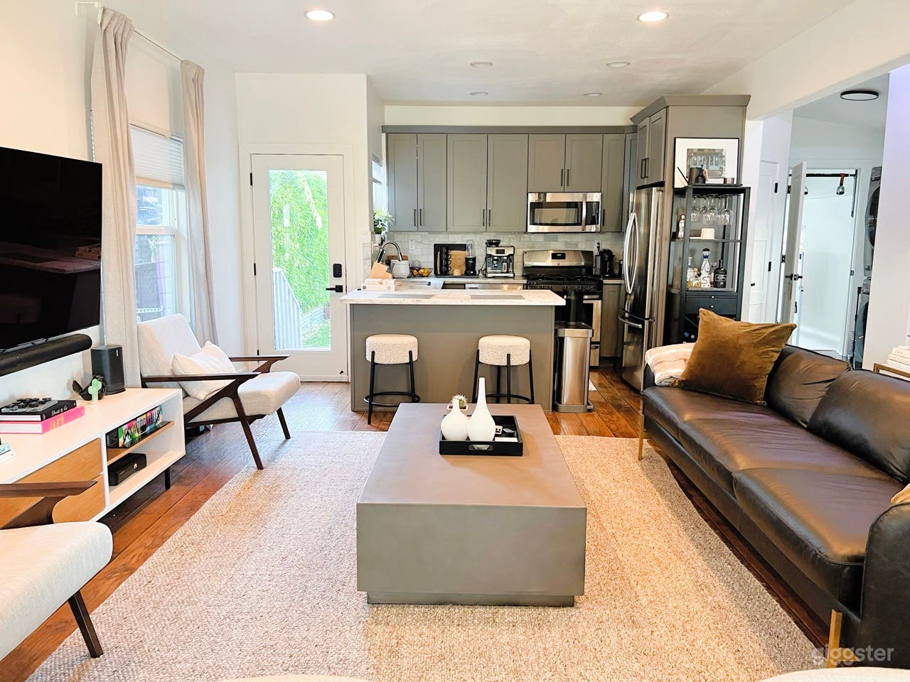 Living Room &amp;  Kitchen